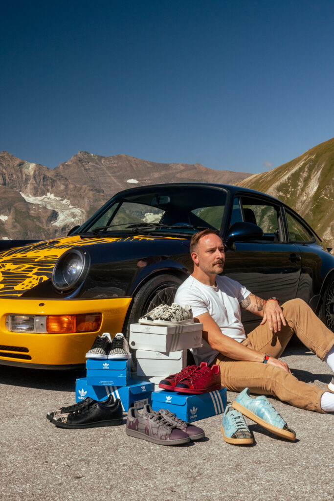 Blueberra x adidas. Porsche 911 964 from Lodz, Poland. A car built by Paweł Kalinowski from CarBone